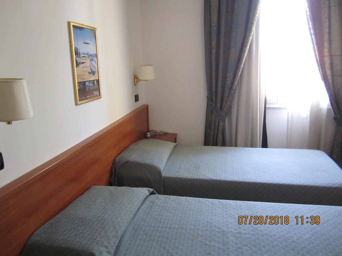 Adelphi Room & Breakfast Φεράρα Εξωτερικό φωτογραφία